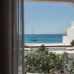 Nuca Mykonos