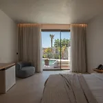 Nuca Mykonos 4*