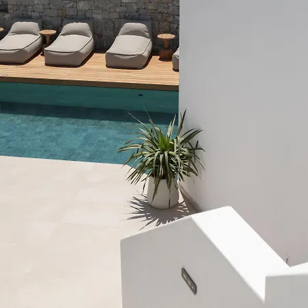 فندق Nuca Mykonos 4*