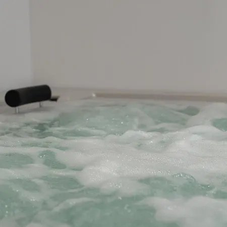 Nuca Mykonos فندق 4*