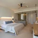 Nuca Mykonos 4*