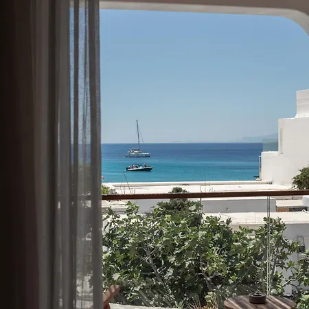 Nuca Mykonos