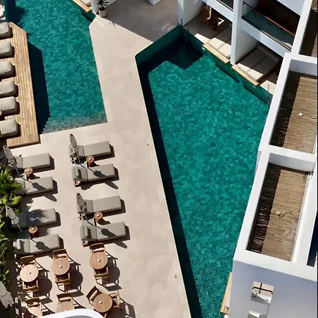 Nuca Mykonos Πλατύς Γιαλός