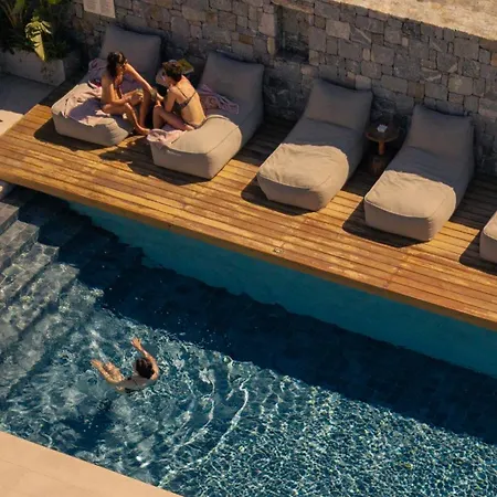 Nuca Mykonos Platísz Jalósz